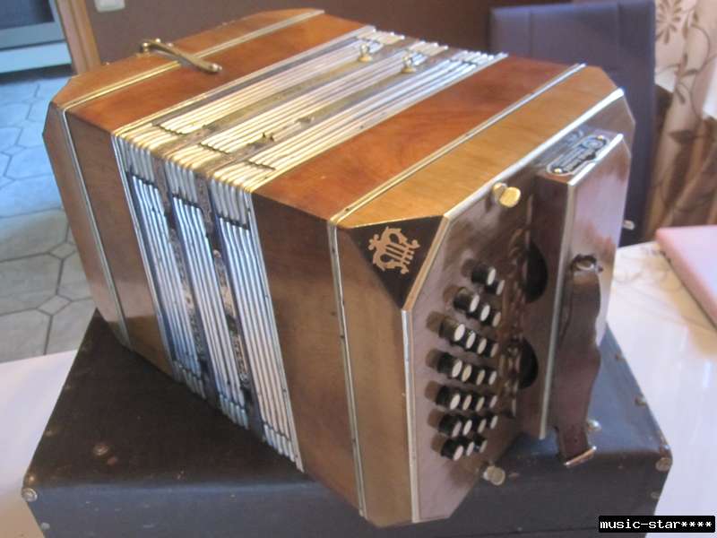 Alfred Arnold **Bandoneon/Bandonion